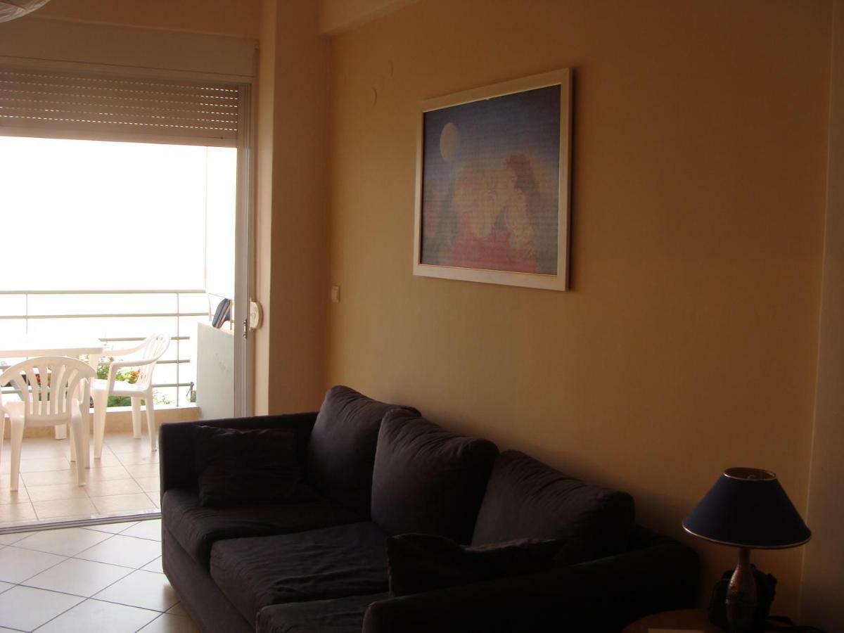 Iason Apartment Loutsa  Ngoại thất bức ảnh
